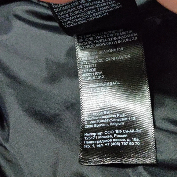 The North Face Black Puffer Size Small - Picture 9 of 9